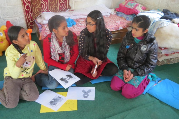 Group 2 selecting and pictures and discussing about it