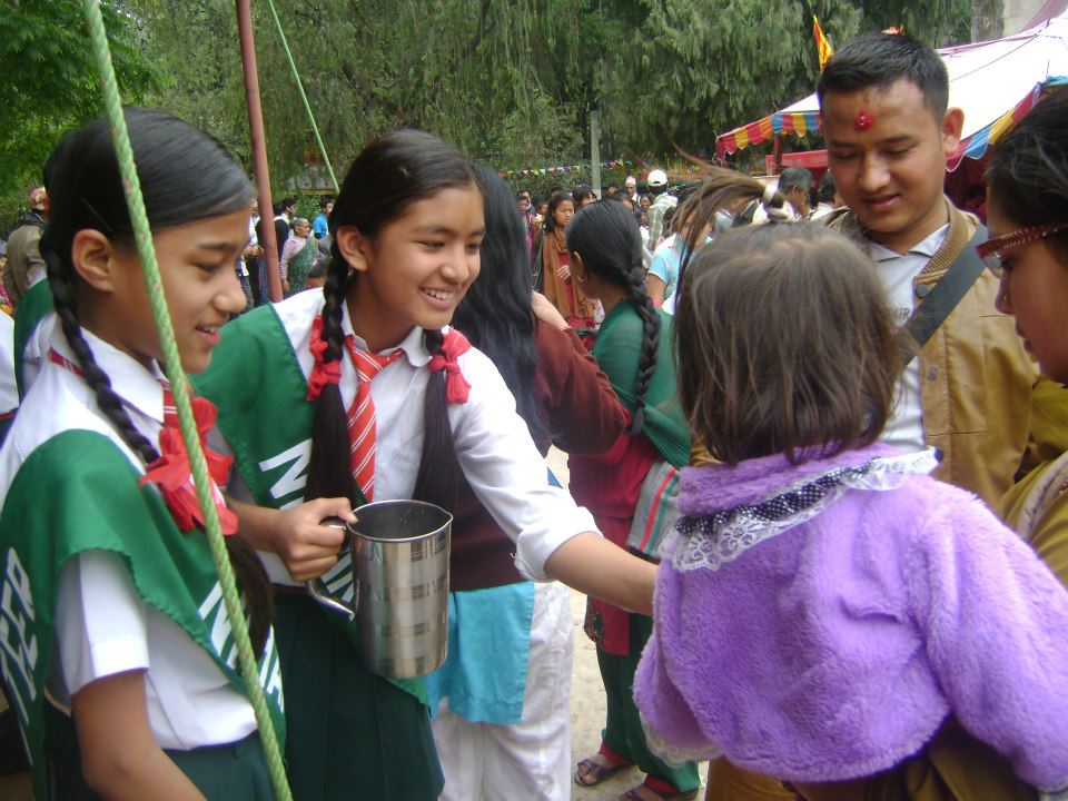 giving-out-water-2