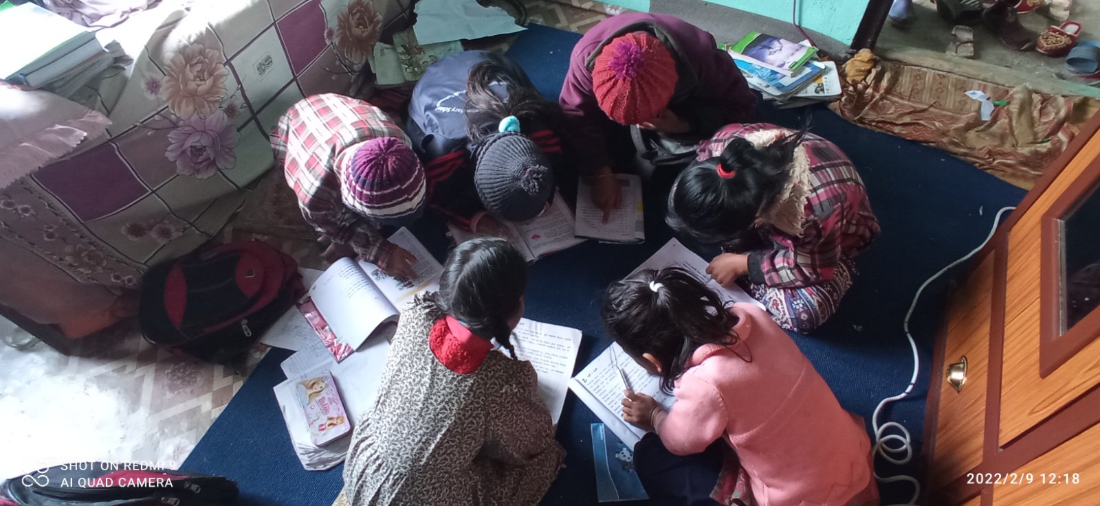 Bahinis studying together in a group_
