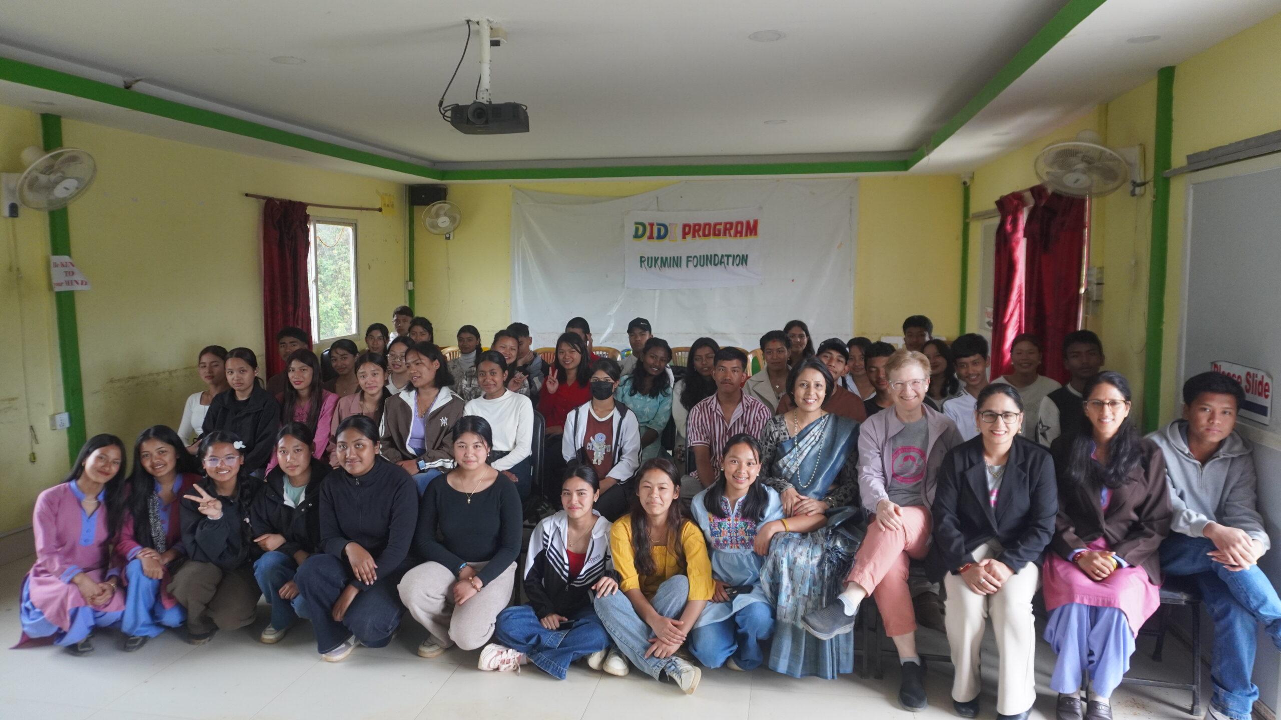 Memorable moments captured during the Didi program group photo_